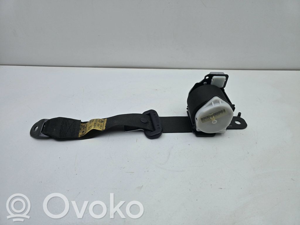 Toyota Auris E180 Cinturón trasero 