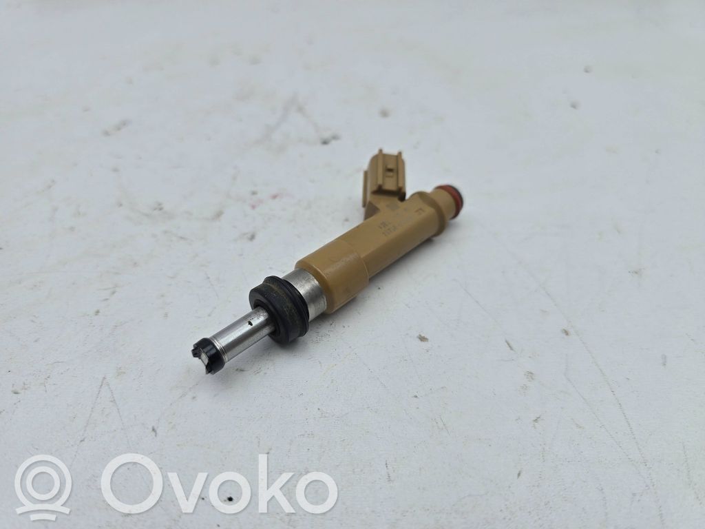 Inyector de combustible   138172309,232500T030