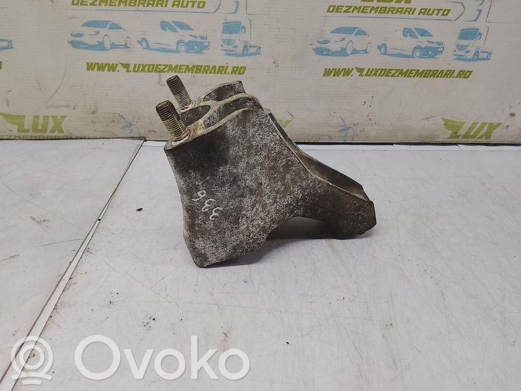 Variklio tvirtinimo kronšteinas
