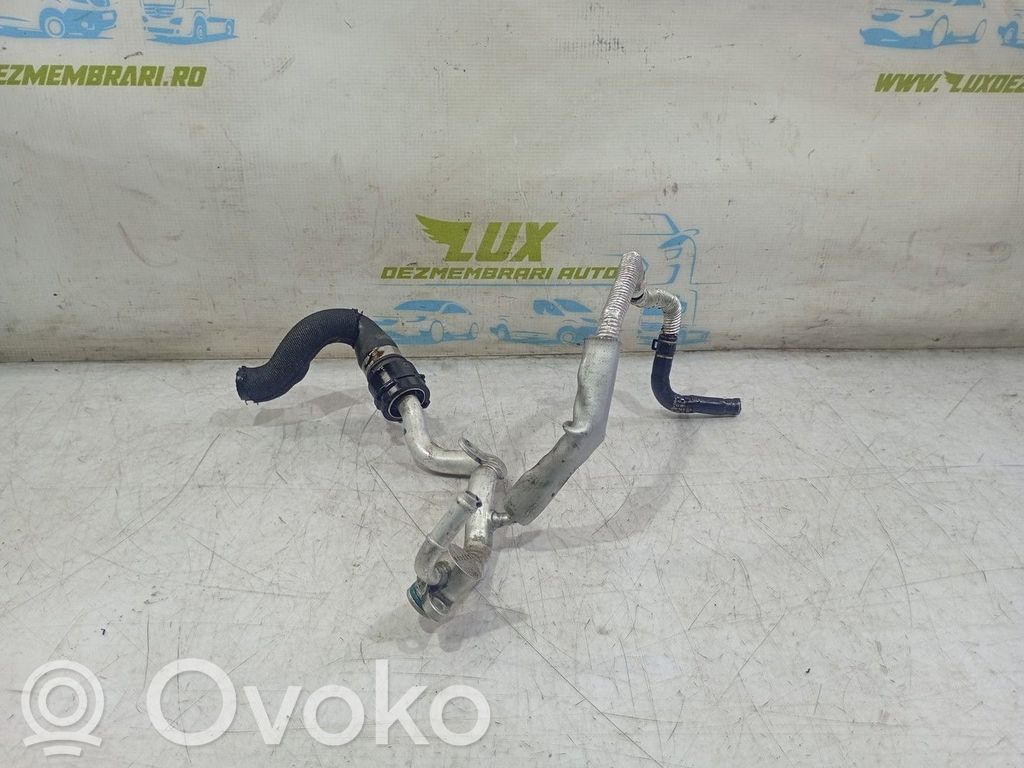 Audi A8 S8 D4 4H Engine coolant pipe/hose 