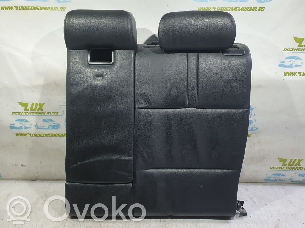 Rear seat