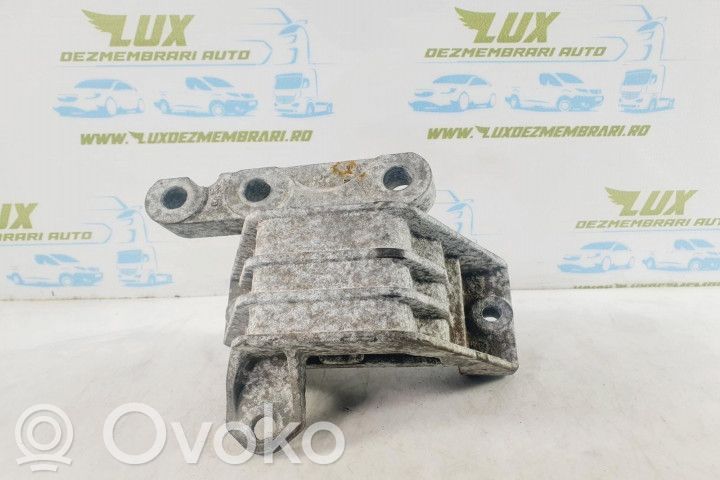 Opel Vectra C Engine mount bracket 