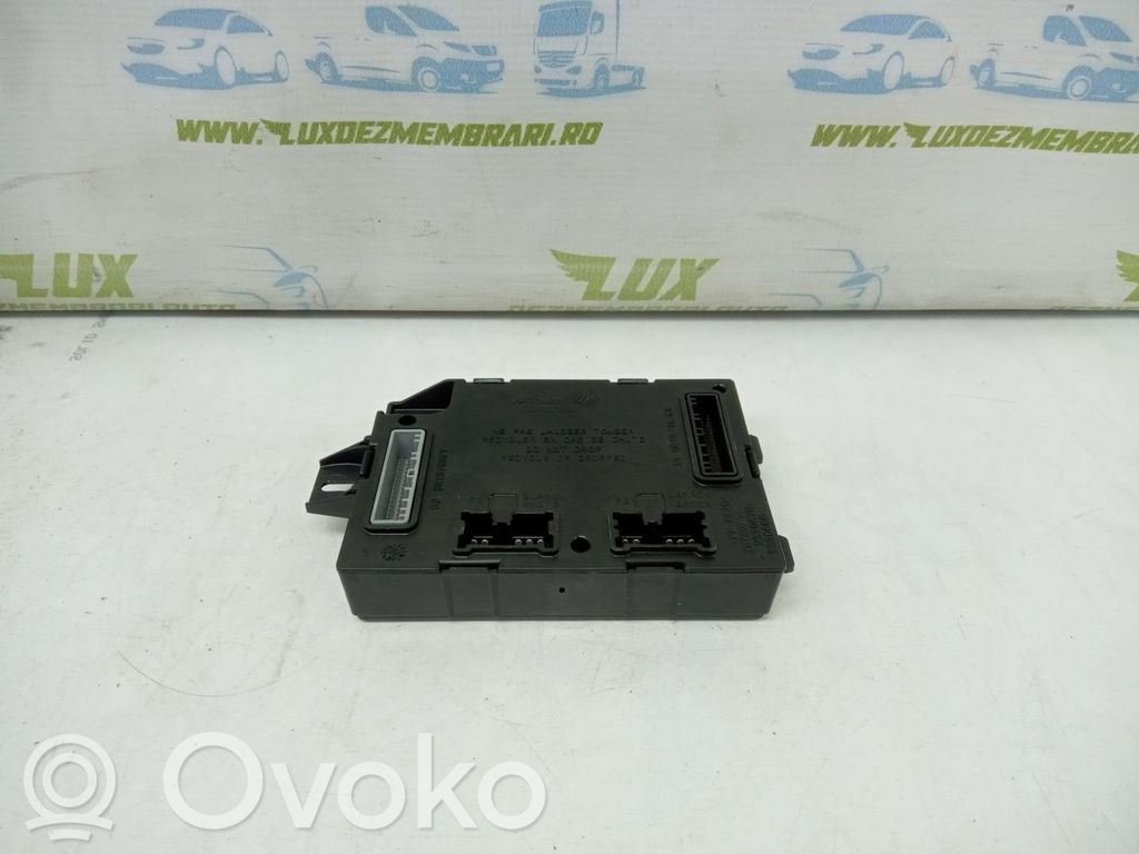 Renault Captur Comfort/convenience module 