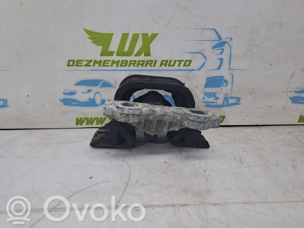 Opel Corsa C Dzinēja nostiprināšanas stiprinājums-kronšteins 