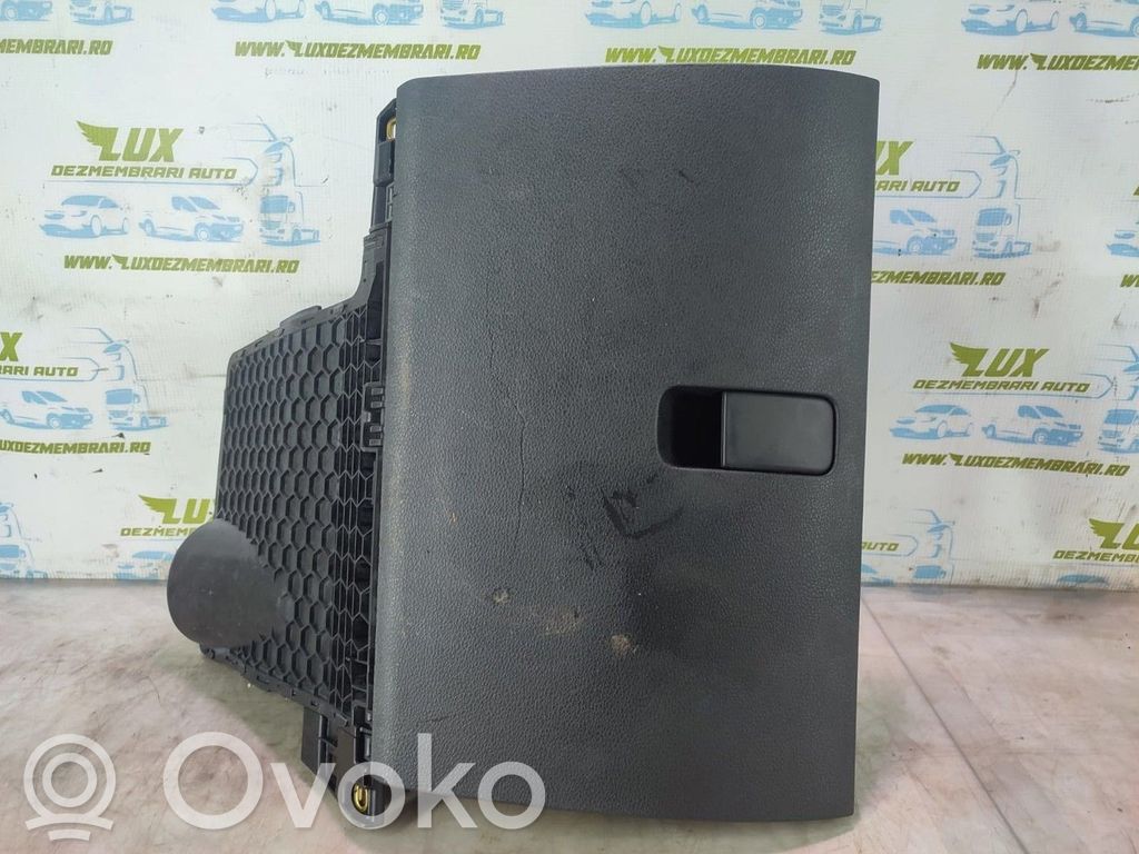 Skoda Fabia Mk3 (NJ) Schowek deski rozdzielczej 