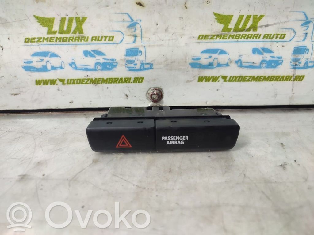 Suzuki Ignis Hazard light switch 