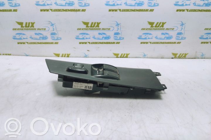 Toyota Corolla E120 E130 A set of switches 
