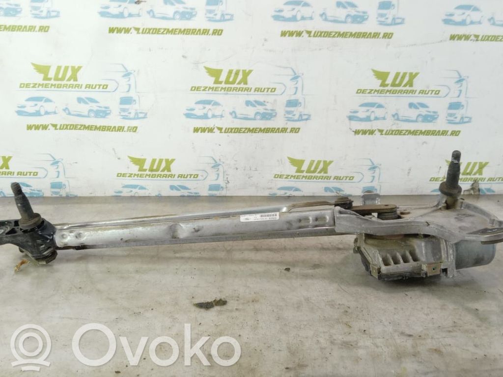 Front windscreen/windshield window   JX7B17566