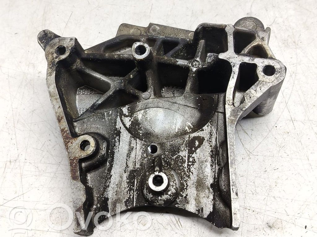 Saab 9-3 Ver2 Engine mounting bracket 