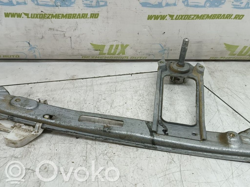 Takaistuin   A27001AH
