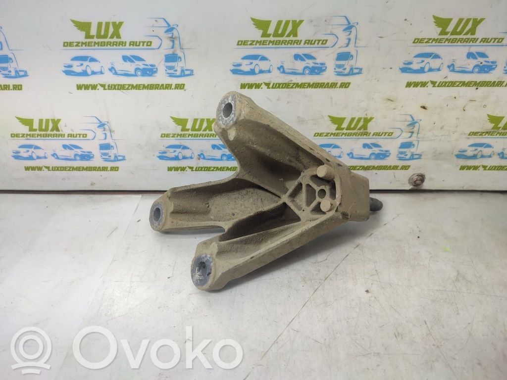 Ford Focus Gearbox mount 