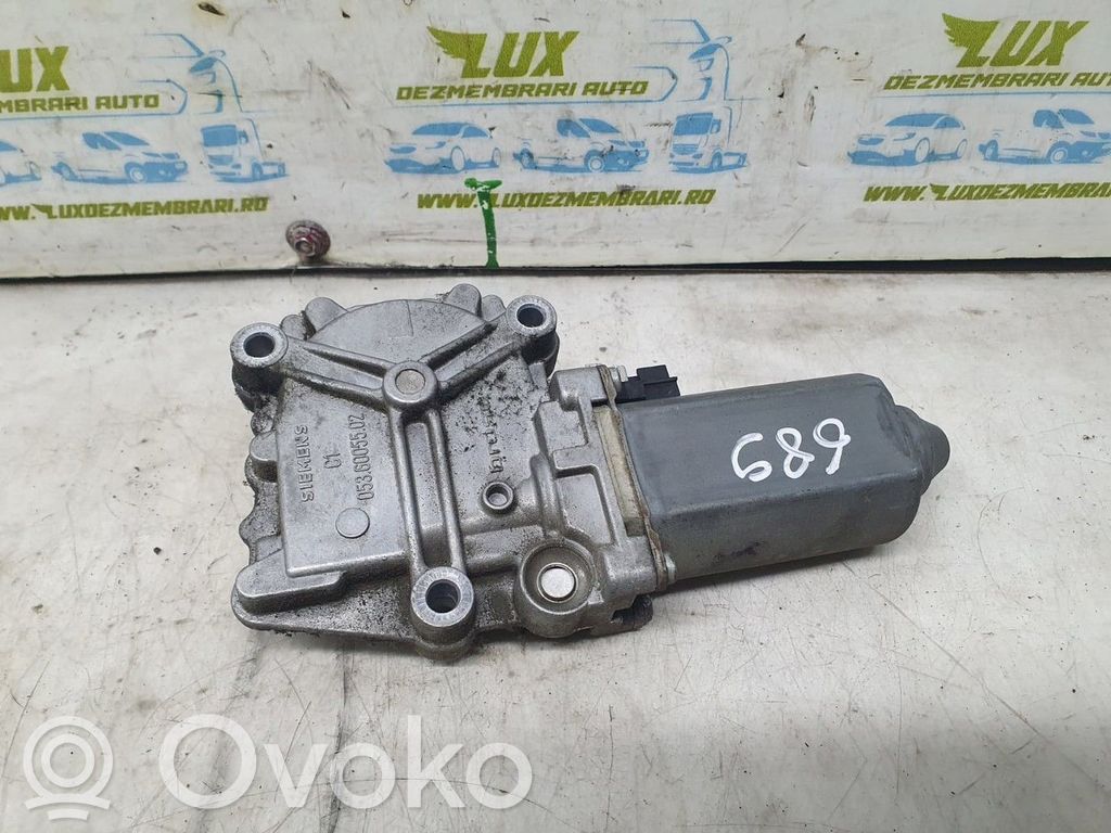 Volvo V40 Cross country Elektryczny podnośnik szyby drzwi przednich 