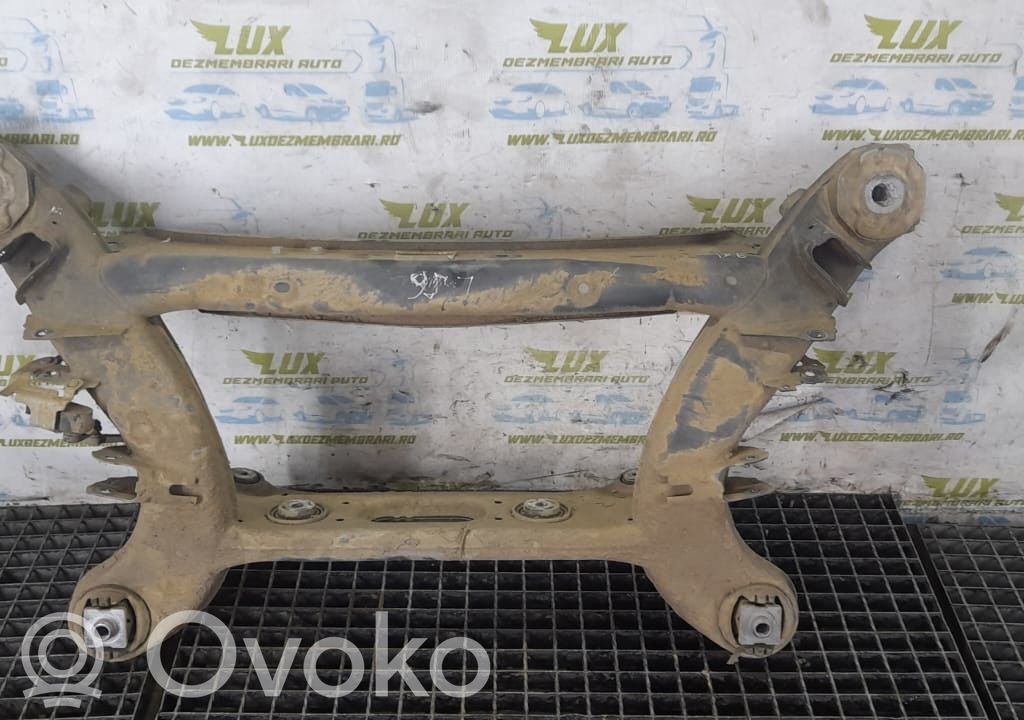 Mercedes-Benz C W205 Belka osi tylnej z reduktorem