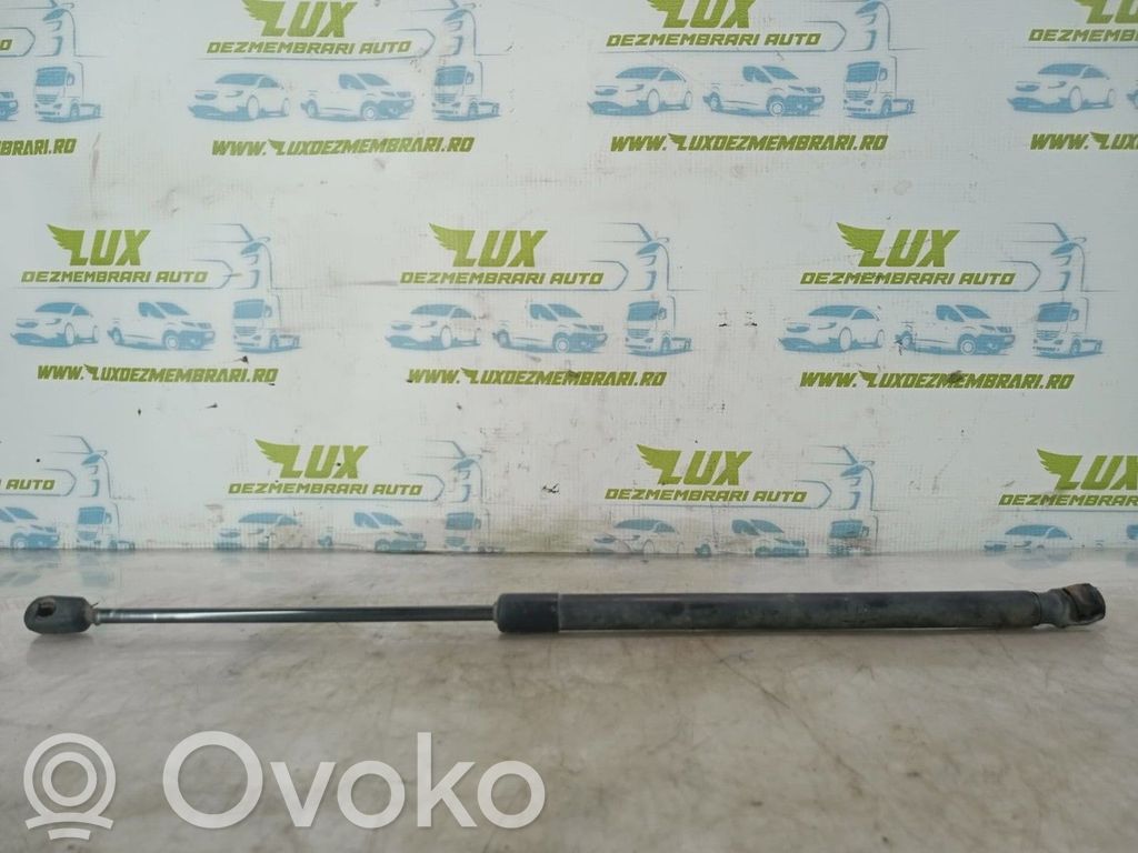 Audi A2 Tailgate/trunk strut/damper 