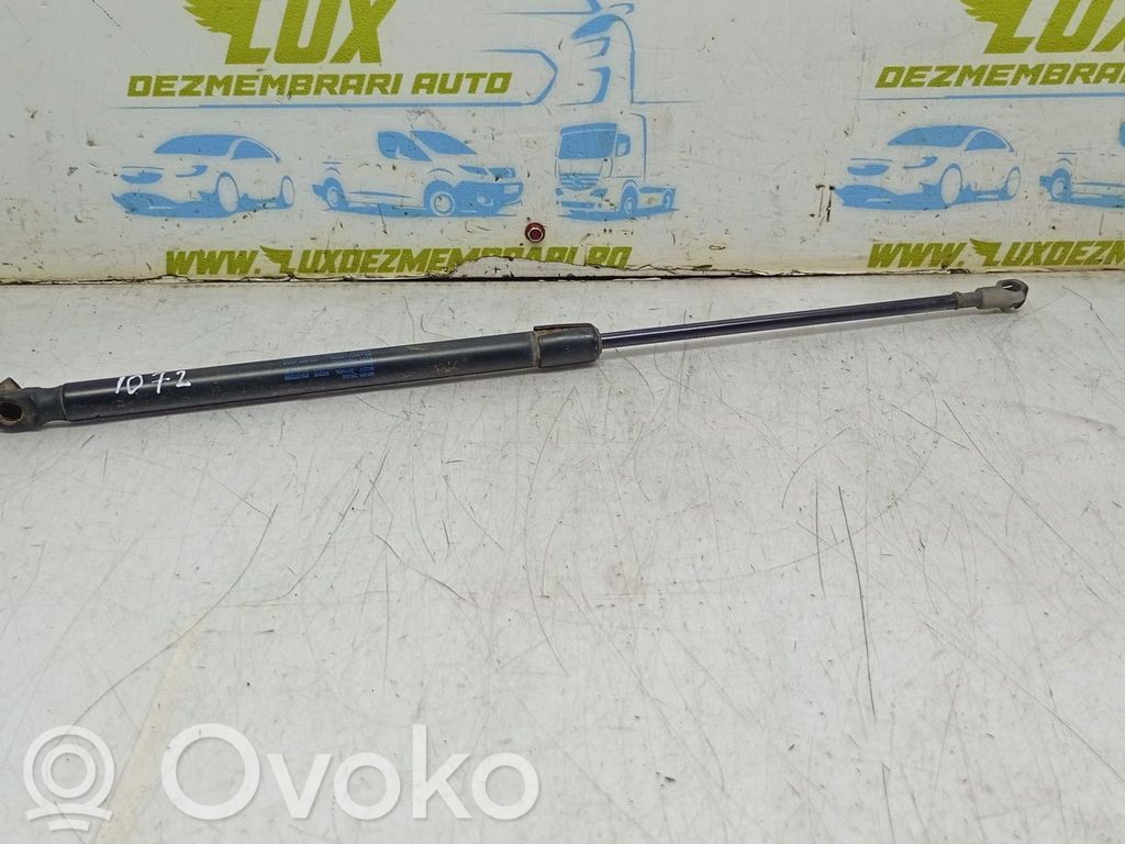 Volkswagen Polo Amortyzator klapy tylnej bagażnika 