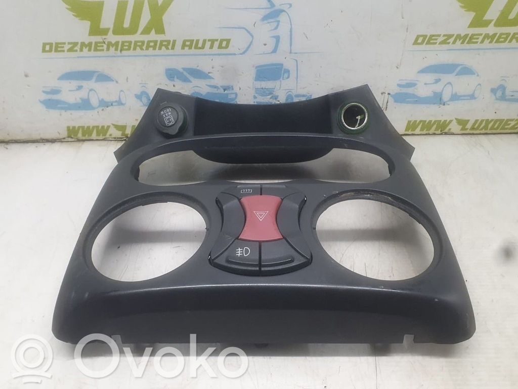 Fiat Doblo Element deski rozdzielczej 