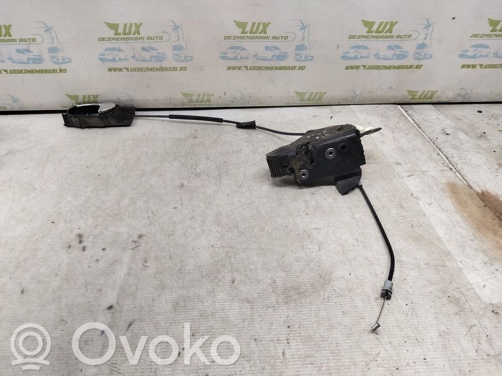 Citroen C4 II Priekšpusē slēdzene 