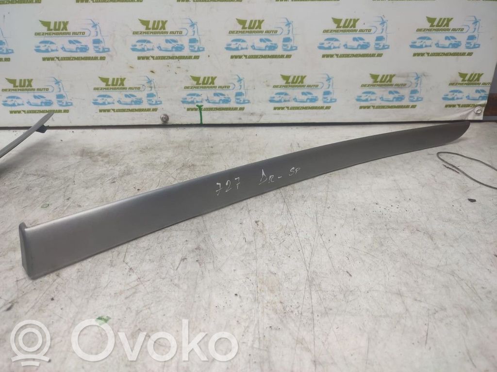 Audi A4 S4 B7 8E 8H Listwa drzwi przednich