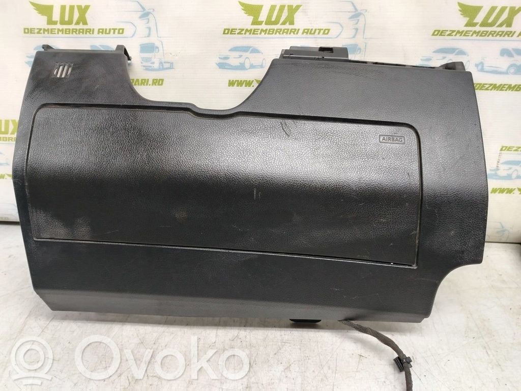 Land Rover Freelander 2 - LR2 Listwa drzwi przednich 