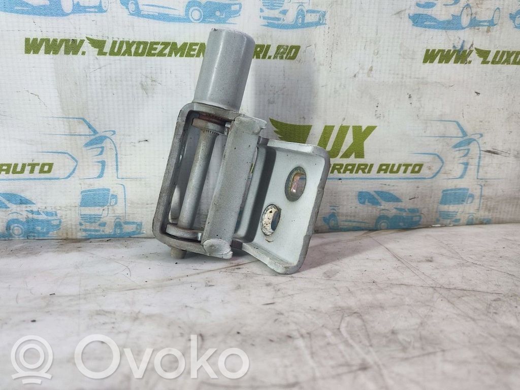 Renault Zoe Front door upper hinge 