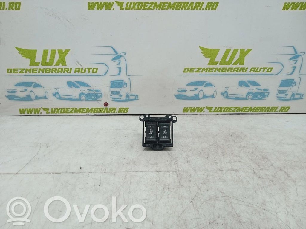 Nissan Juke I F15 Zestaw przełączników i przycisków 
