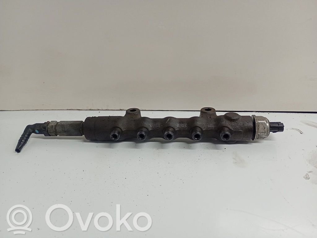 Fuel splitter