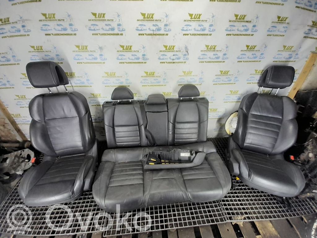 Interior set