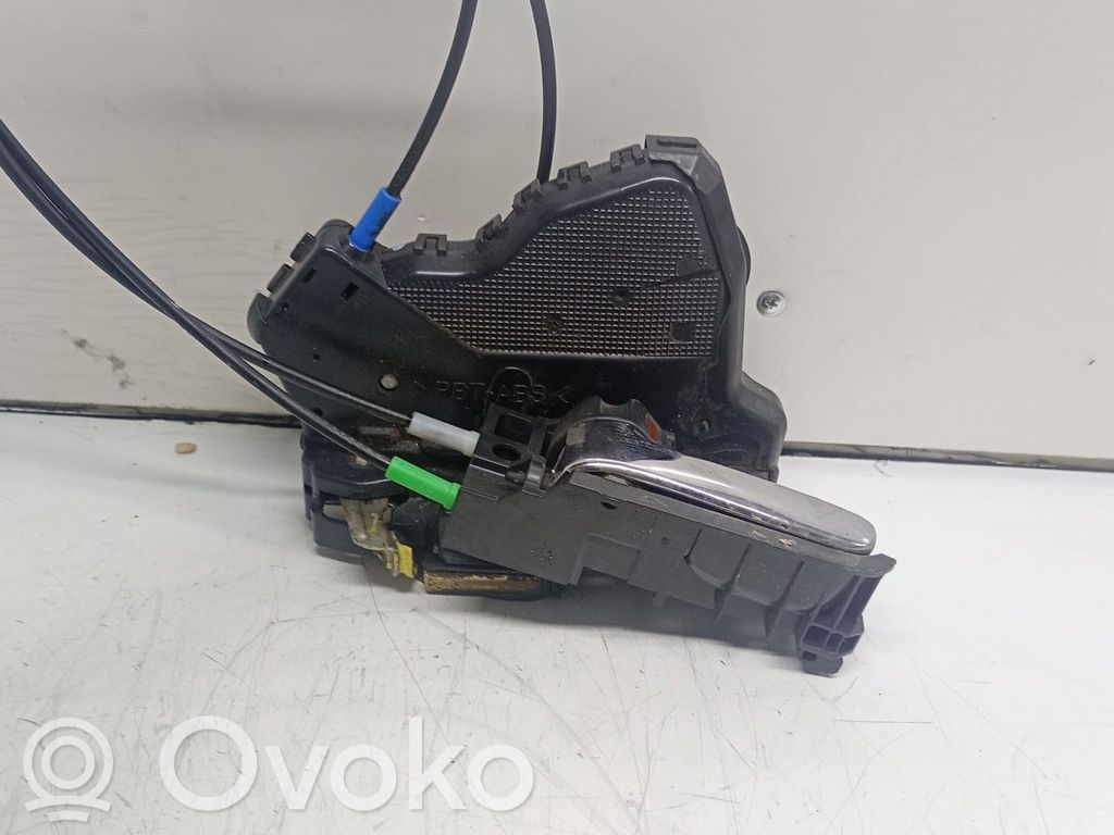 Toyota Avensis T250 Serratura portiera anteriore