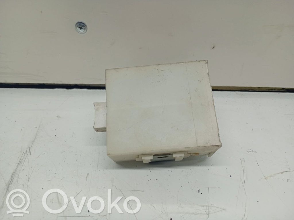 Toyota Avensis T250 Module confort