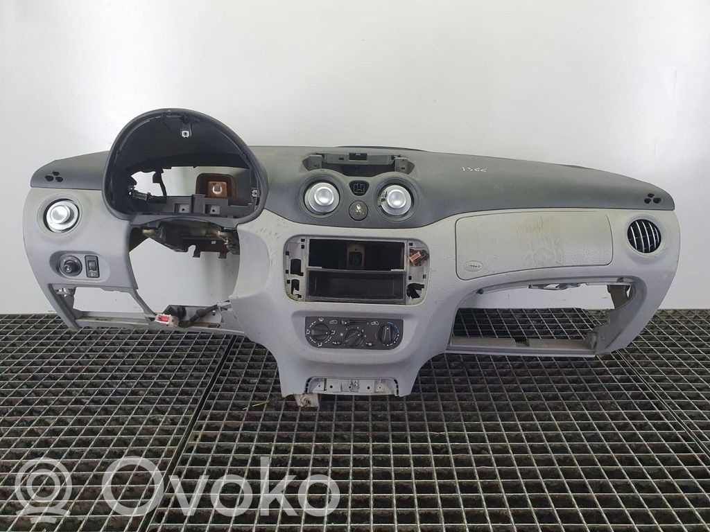 Citroen C3 Panelis 