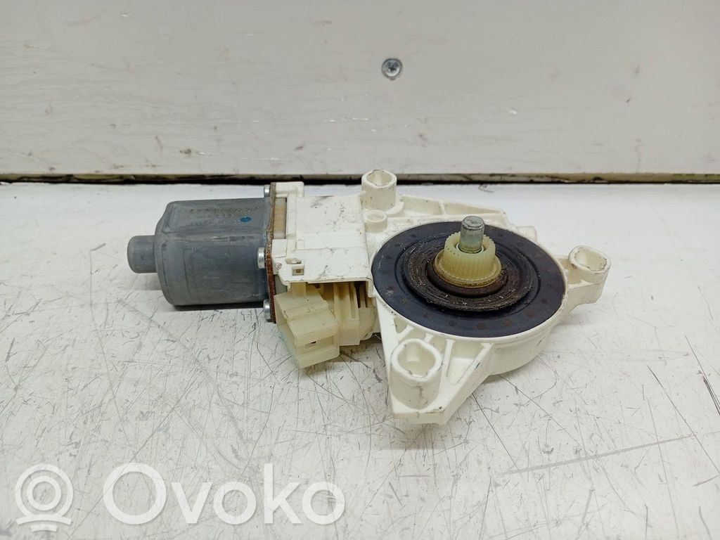 Mercedes-Benz ML W164 Motor macara geam ușă spate 