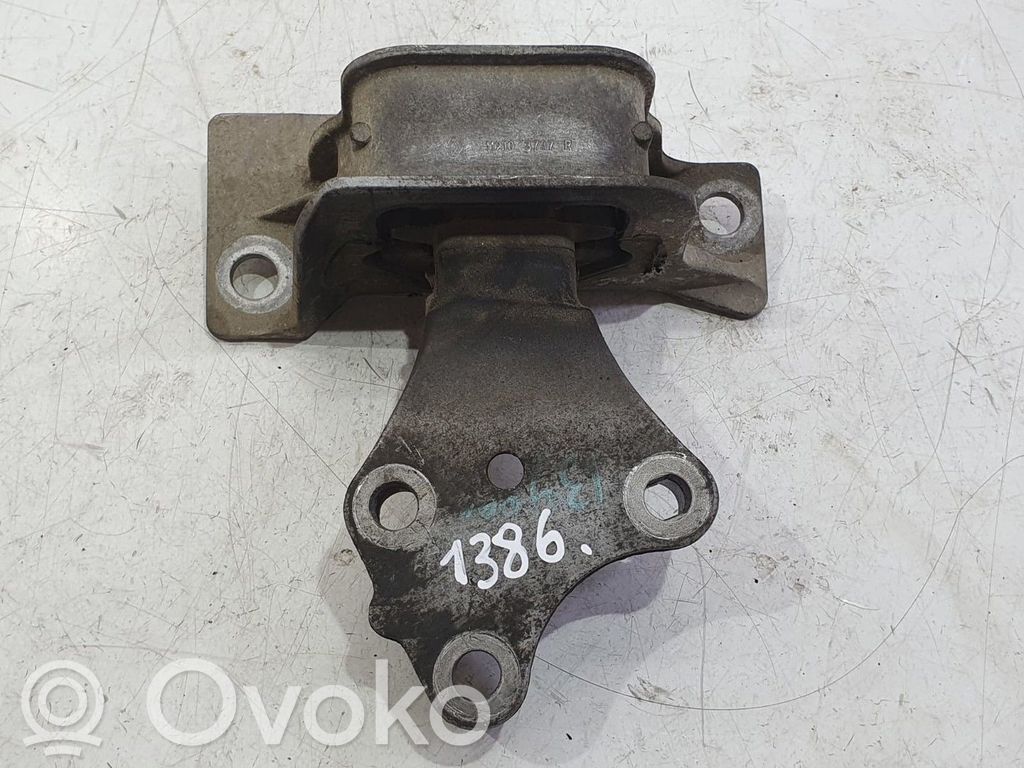 Renault Clio IV Suport tampon motor 