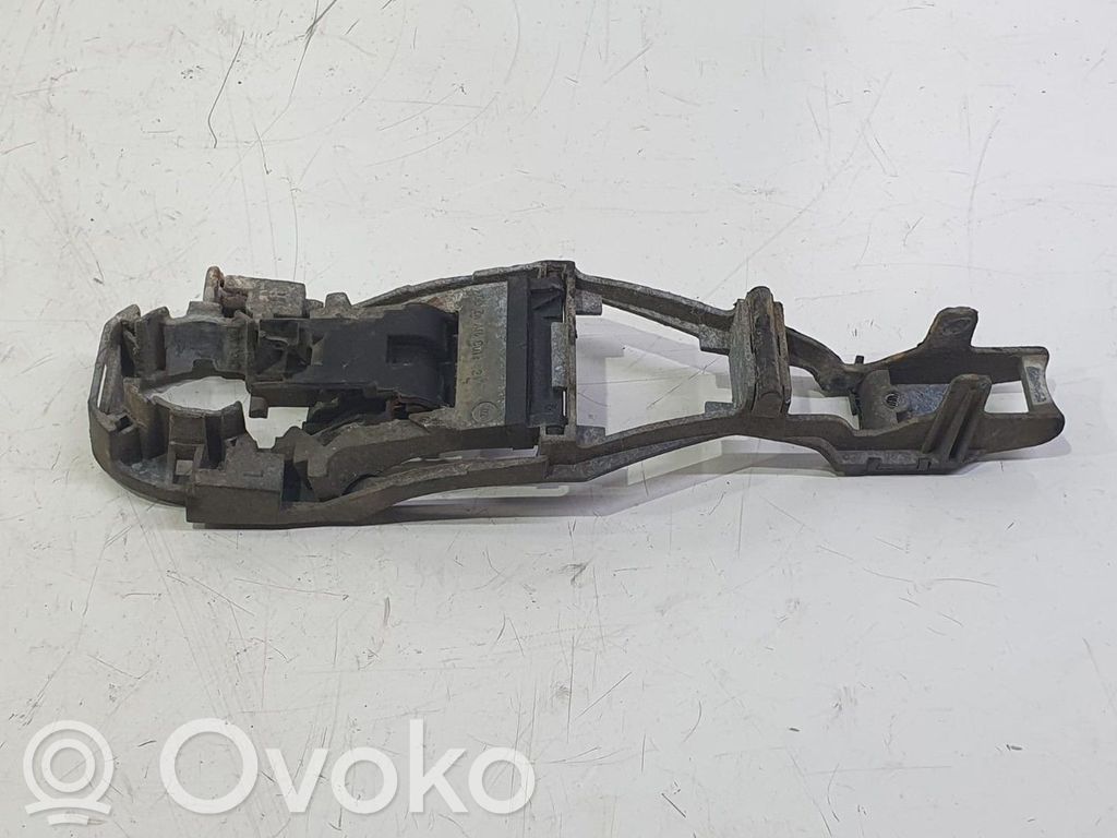 Volkswagen Golf IV Maniglia esterna per portiera anteriore 