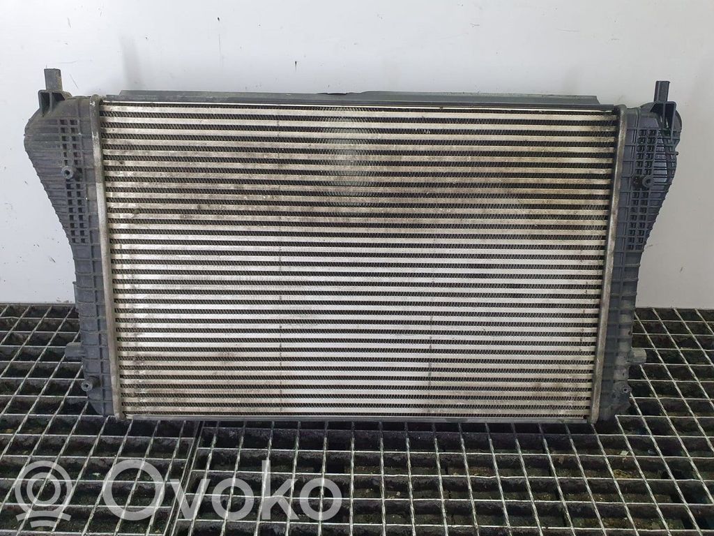 Volkswagen PASSAT CC Radiatore intercooler
