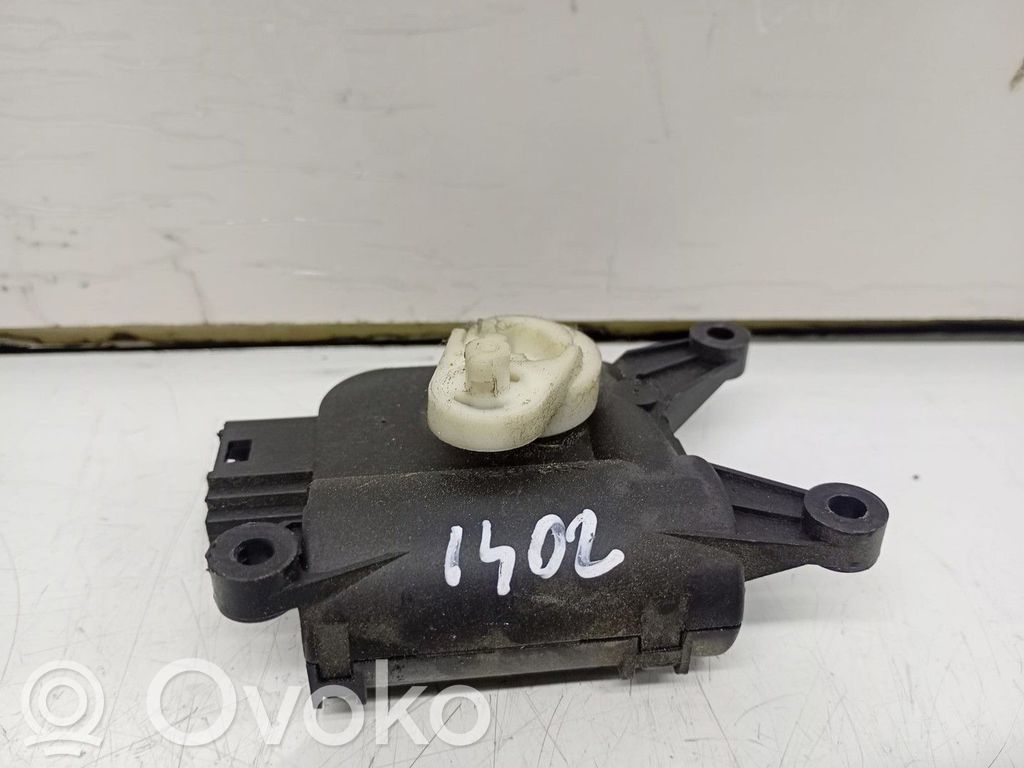 Volkswagen PASSAT CC Actuator/motor clapetă debit aer A/C 