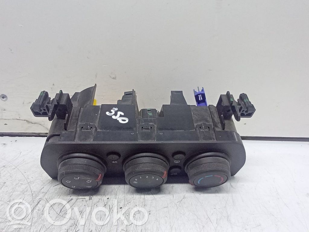 Dacia Jogger Air conditioning (A/C) switch 