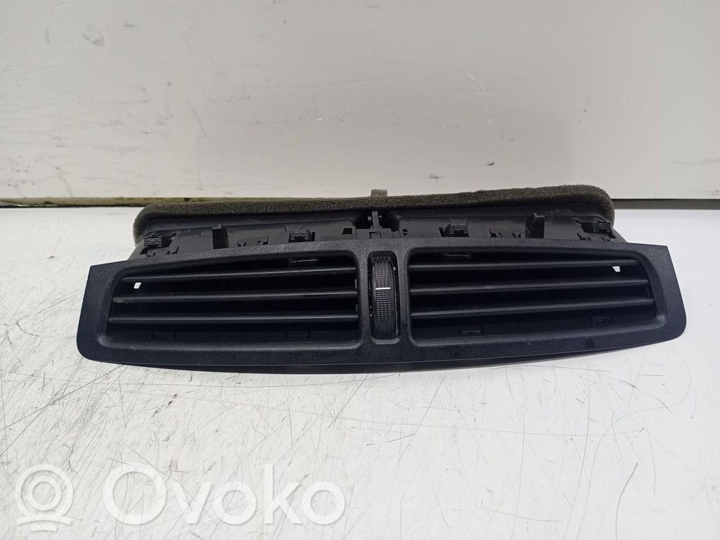 Ford Kuga II Rejilla de ventilación trasera 