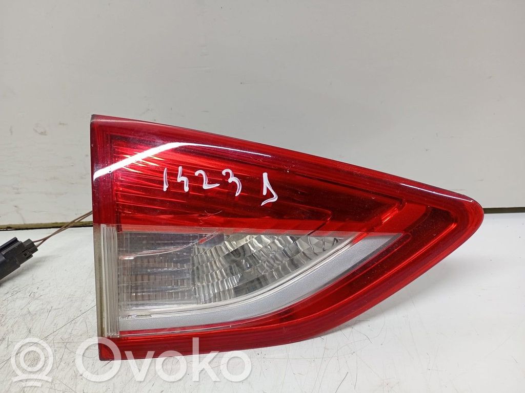 Ford Kuga II Luci posteriori del portellone del bagagliaio