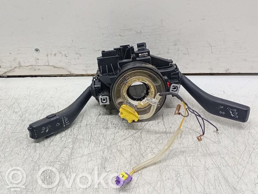 Skoda Octavia Mk2 (1Z) Boutons / interrupteurs volant 