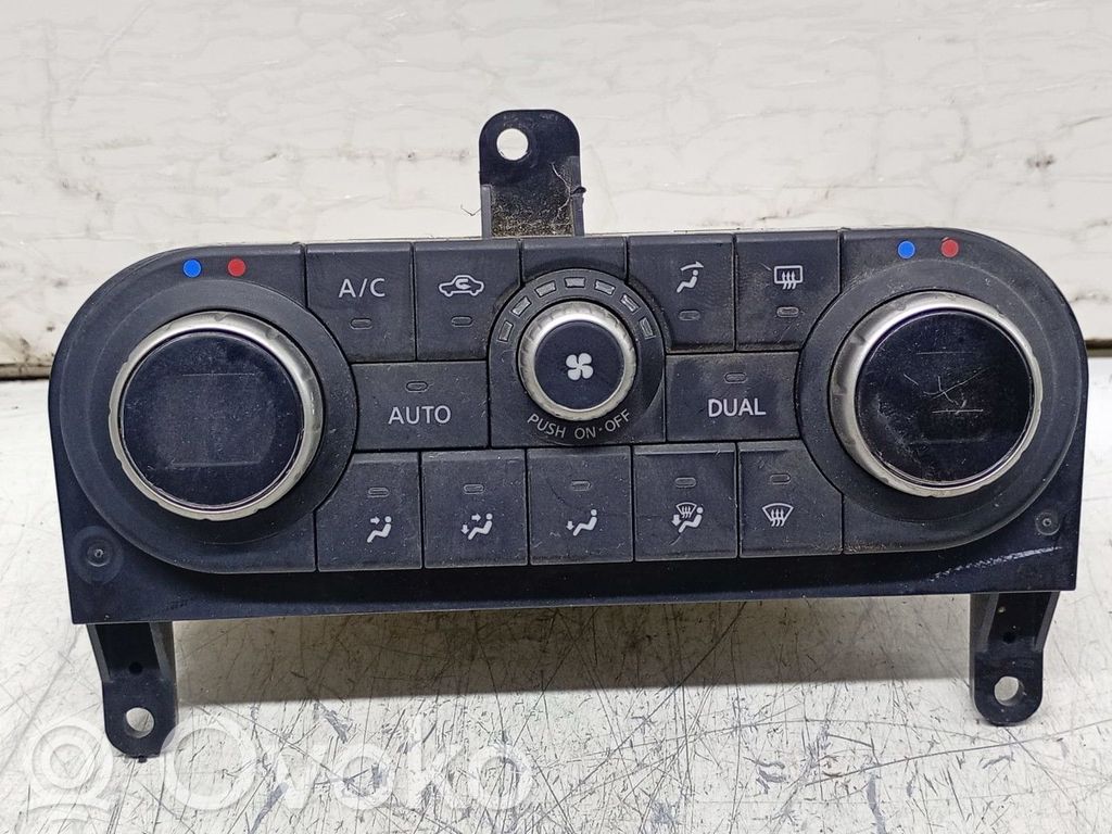 Nissan Qashqai Interruttore dell’aria condizionata (A/C)