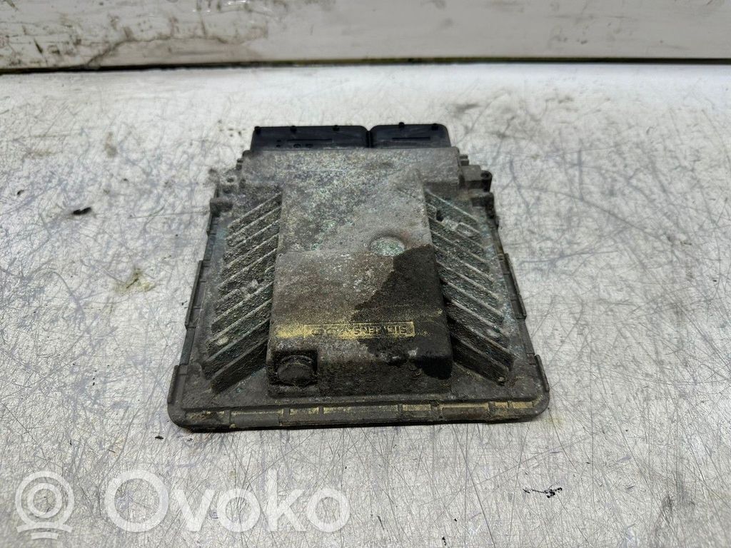 Volkswagen PASSAT B6 Unitate control motor/modul ECU 