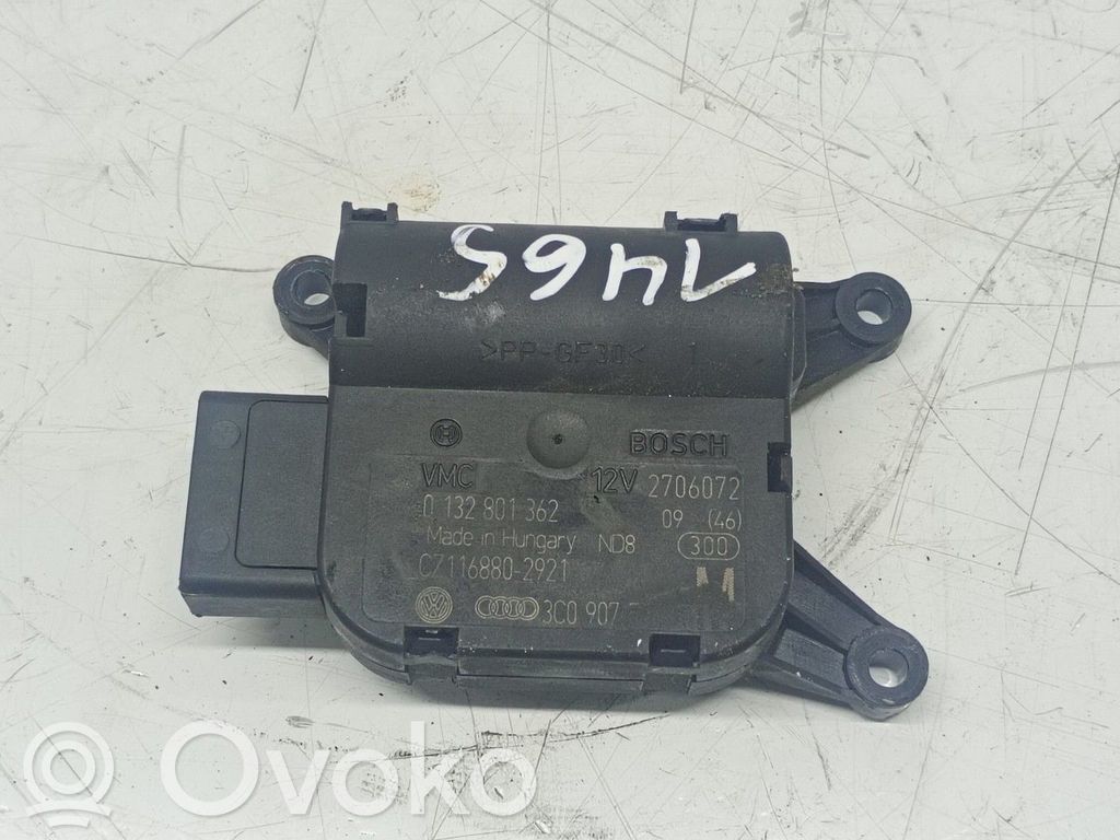Volkswagen PASSAT B6 Motorino attuatore ricircolo aria dell’A/C 