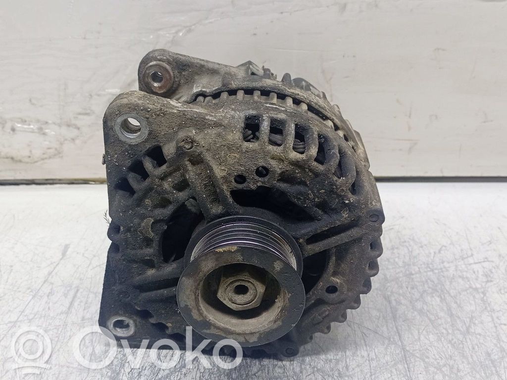 Audi A6 S6 C6 4F Generatore/alternatore 