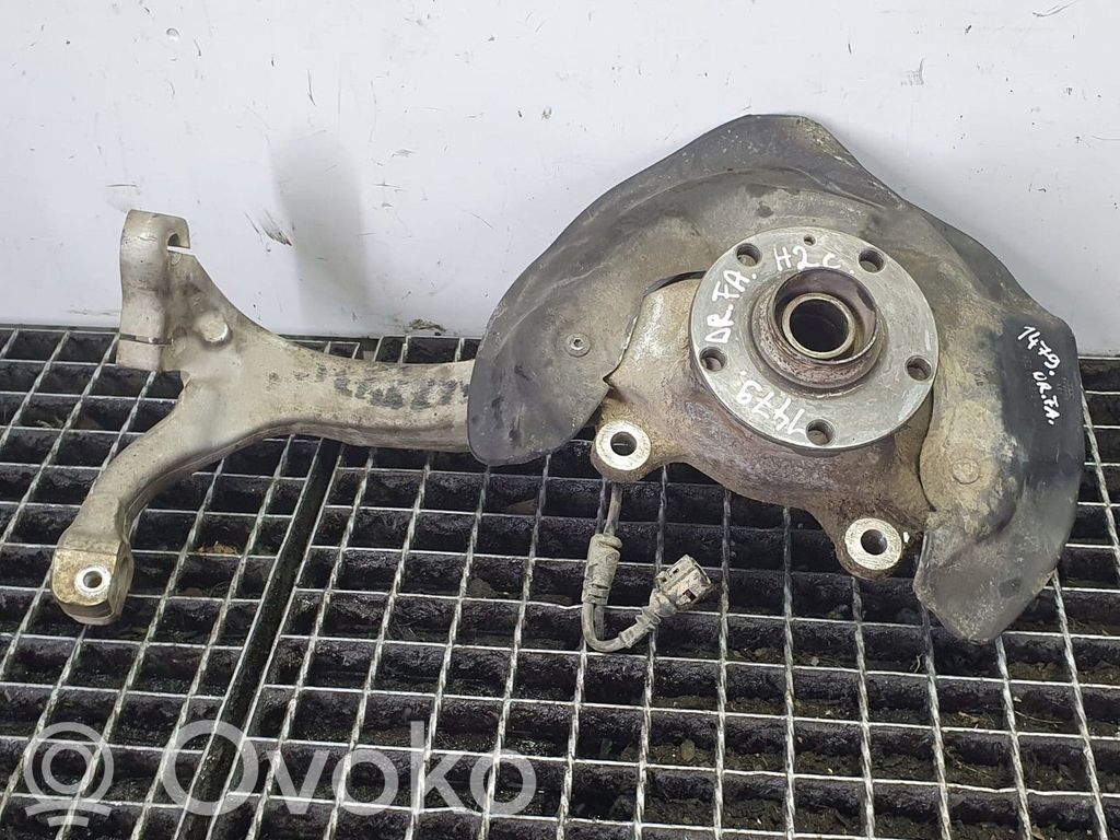 Audi A6 S6 C6 4F Fuso a snodo con mozzo ruota anteriore 