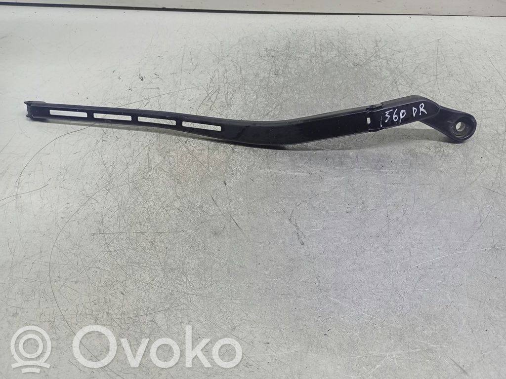 Audi A4 S4 B7 8E 8H Scheibenwischer 