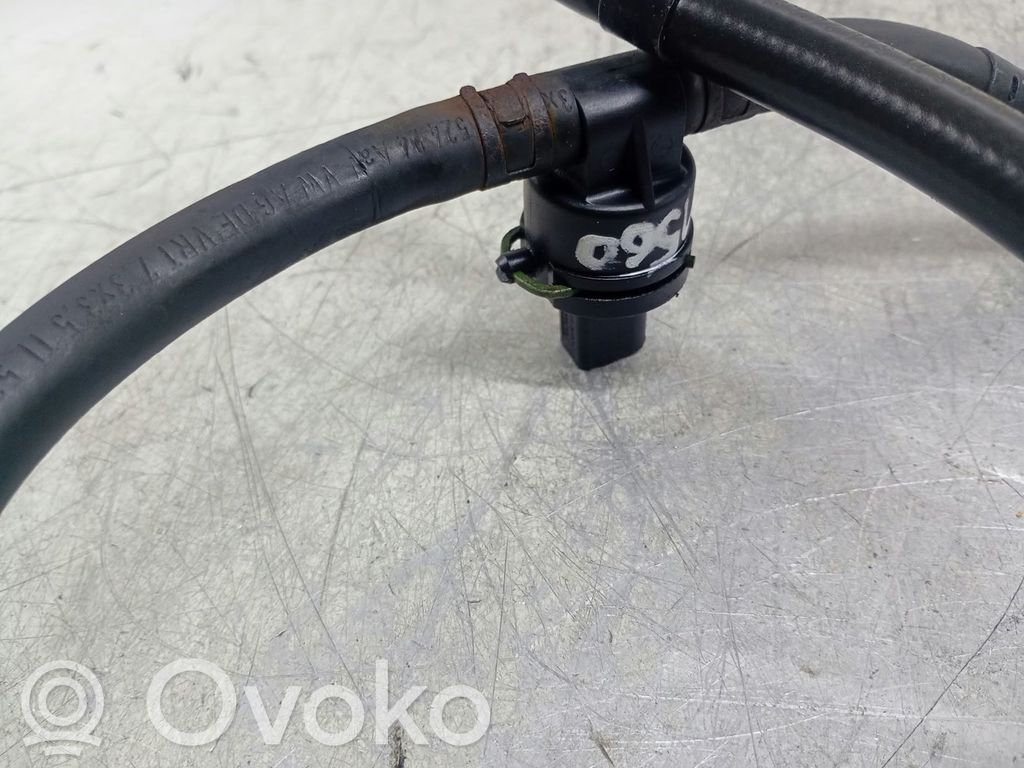 Audi A4 S4 B7 8E 8H Tuyau d'alimentation conduite de carburant 