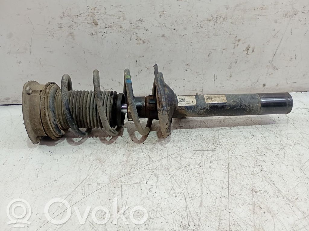 Skoda Octavia Mk3 (5E) Amortyzator osi przedniej ze sprężyną