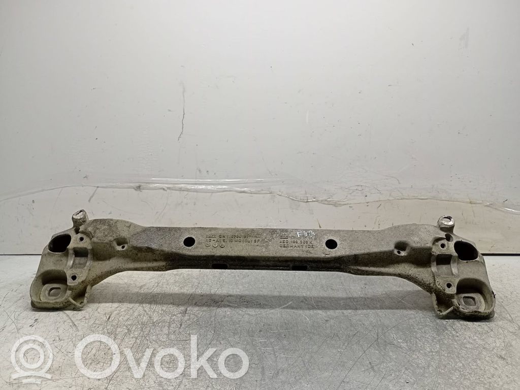 Audi A8 S8 D3 4E Engine mounting bracket 