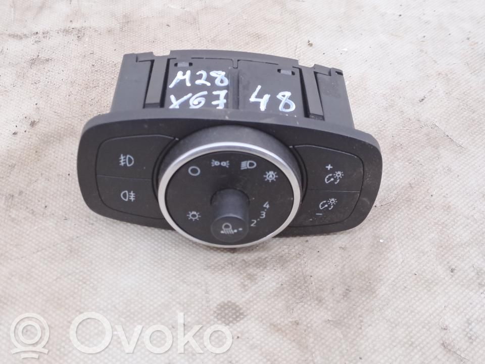 Ford Focus Light switch 
