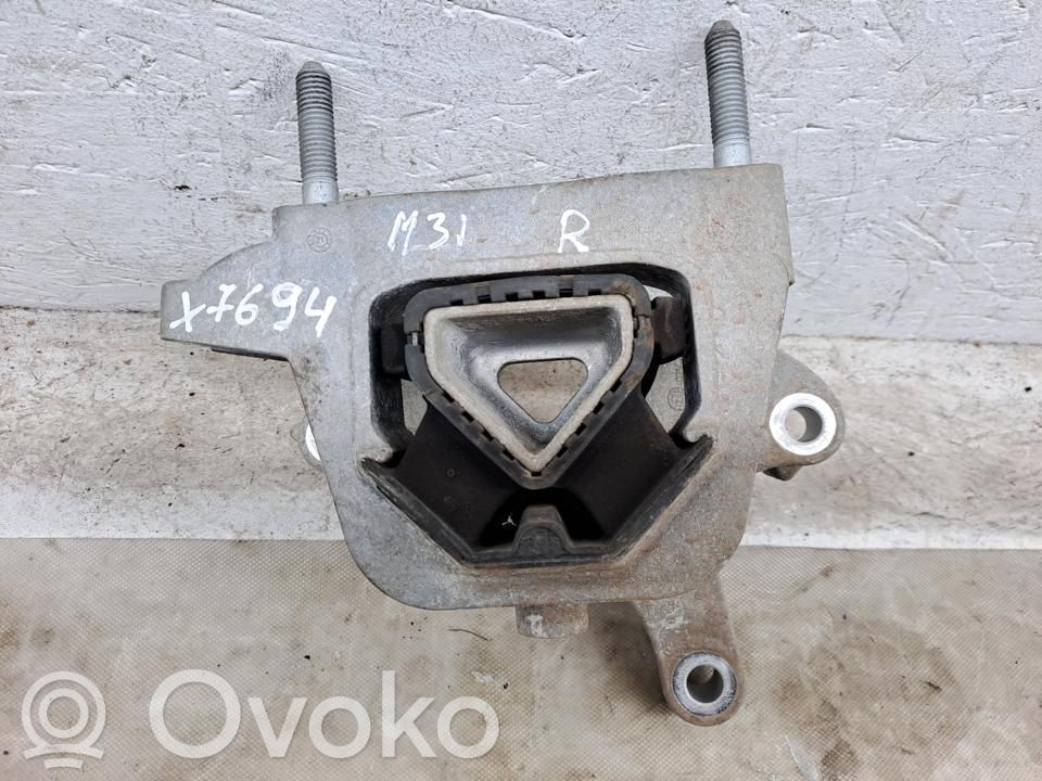 Opel Mokka B Variklio pagalvė 